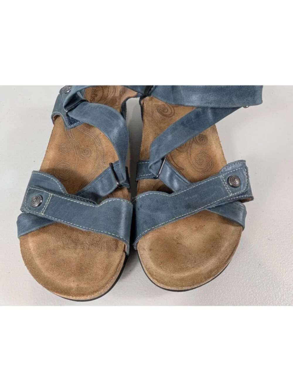 Taos trulie wedge sandals in navy blue leather women's size 7-7.5
